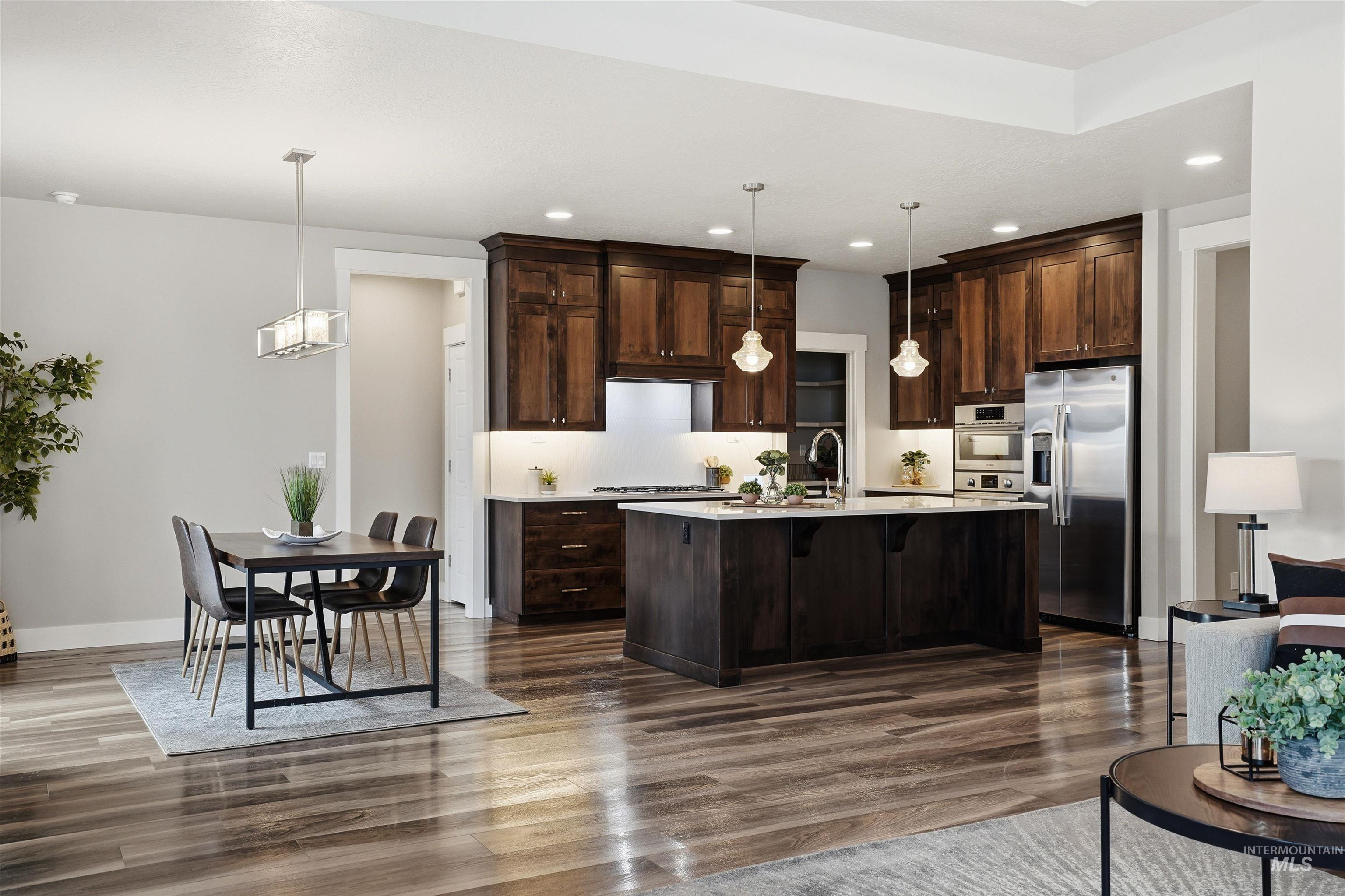 8087 Tandy Cove St, Middleton, Idaho 83644-6170, 3 Bedrooms, 2 Bathrooms, Residential For Sale, Price $549,990,MLS 98973943