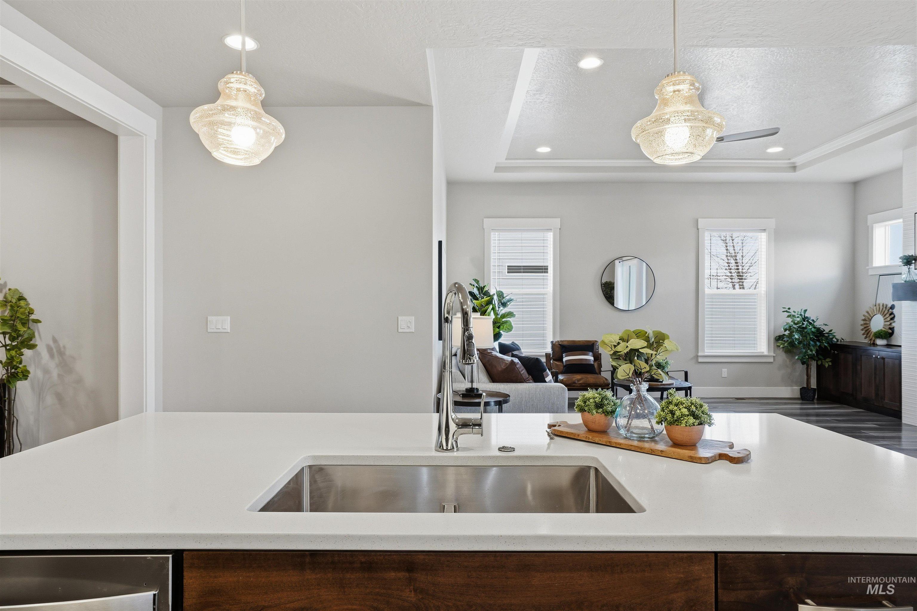 8087 Tandy Cove St, Middleton, Idaho 83644-6170, 3 Bedrooms, 2 Bathrooms, Residential For Sale, Price $549,990,MLS 98973943