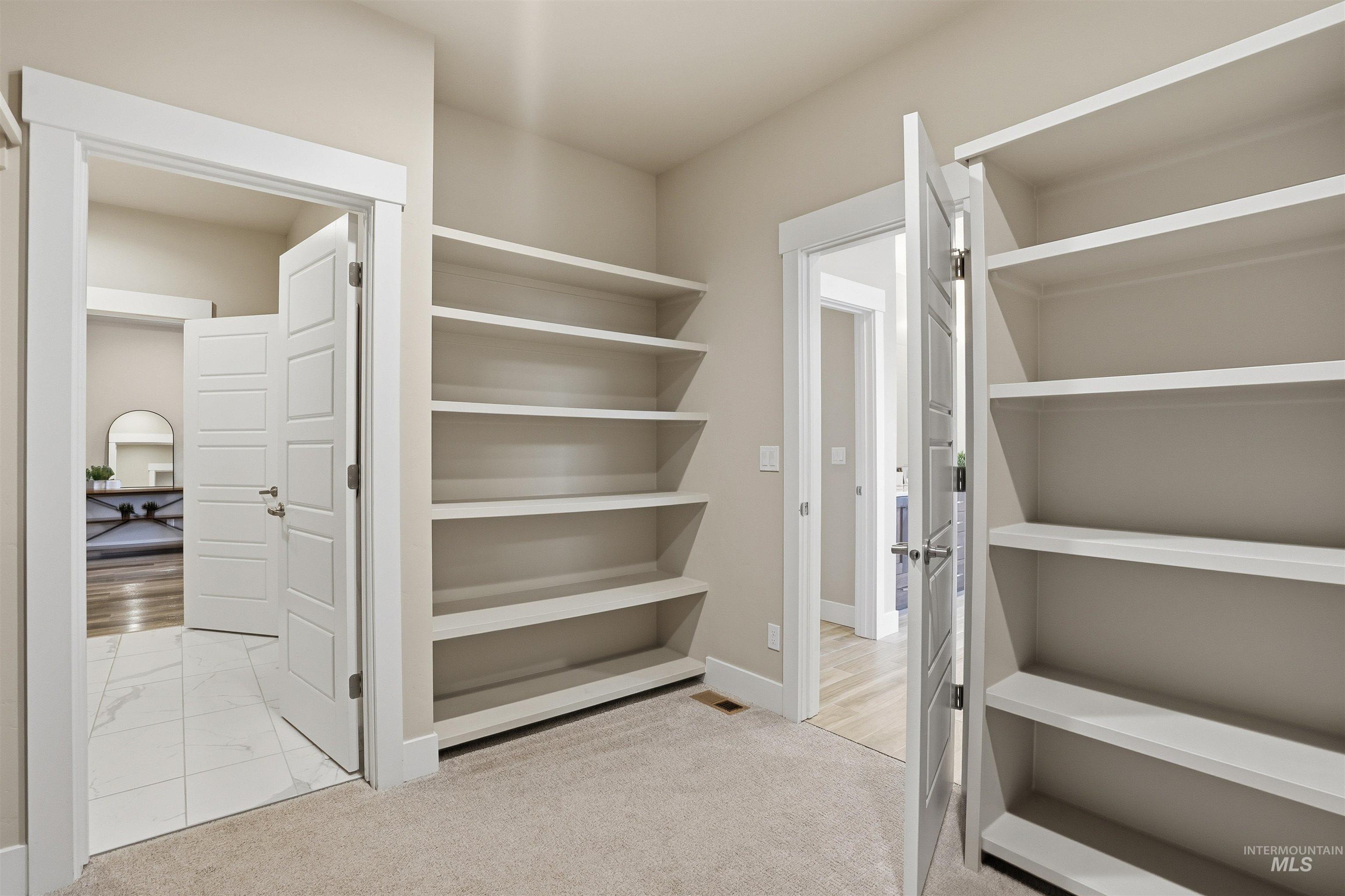 8087 Tandy Cove St, Middleton, Idaho 83644-6170, 3 Bedrooms, 2 Bathrooms, Residential For Sale, Price $549,990,MLS 98973943