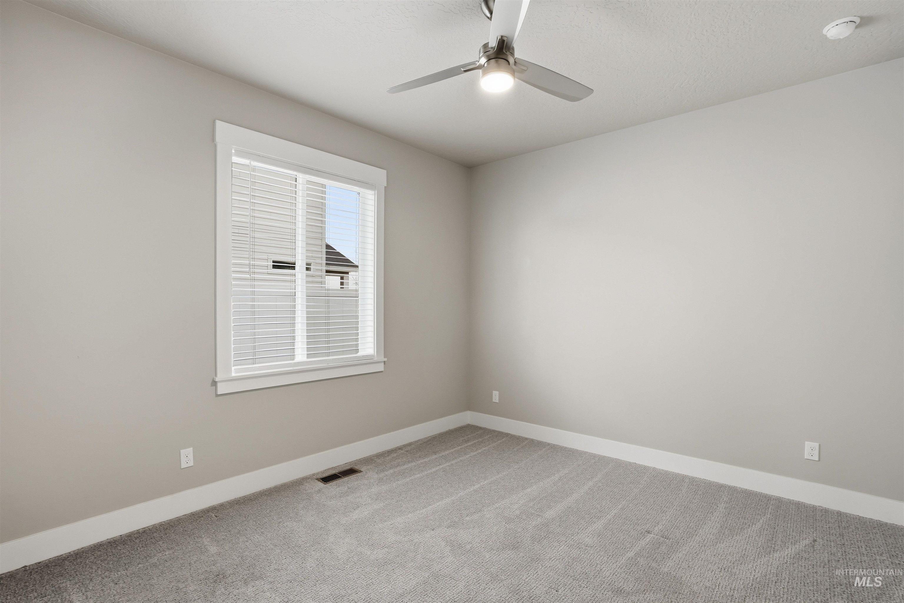 8087 Tandy Cove St, Middleton, Idaho 83644-6170, 3 Bedrooms, 2 Bathrooms, Residential For Sale, Price $549,990,MLS 98973943