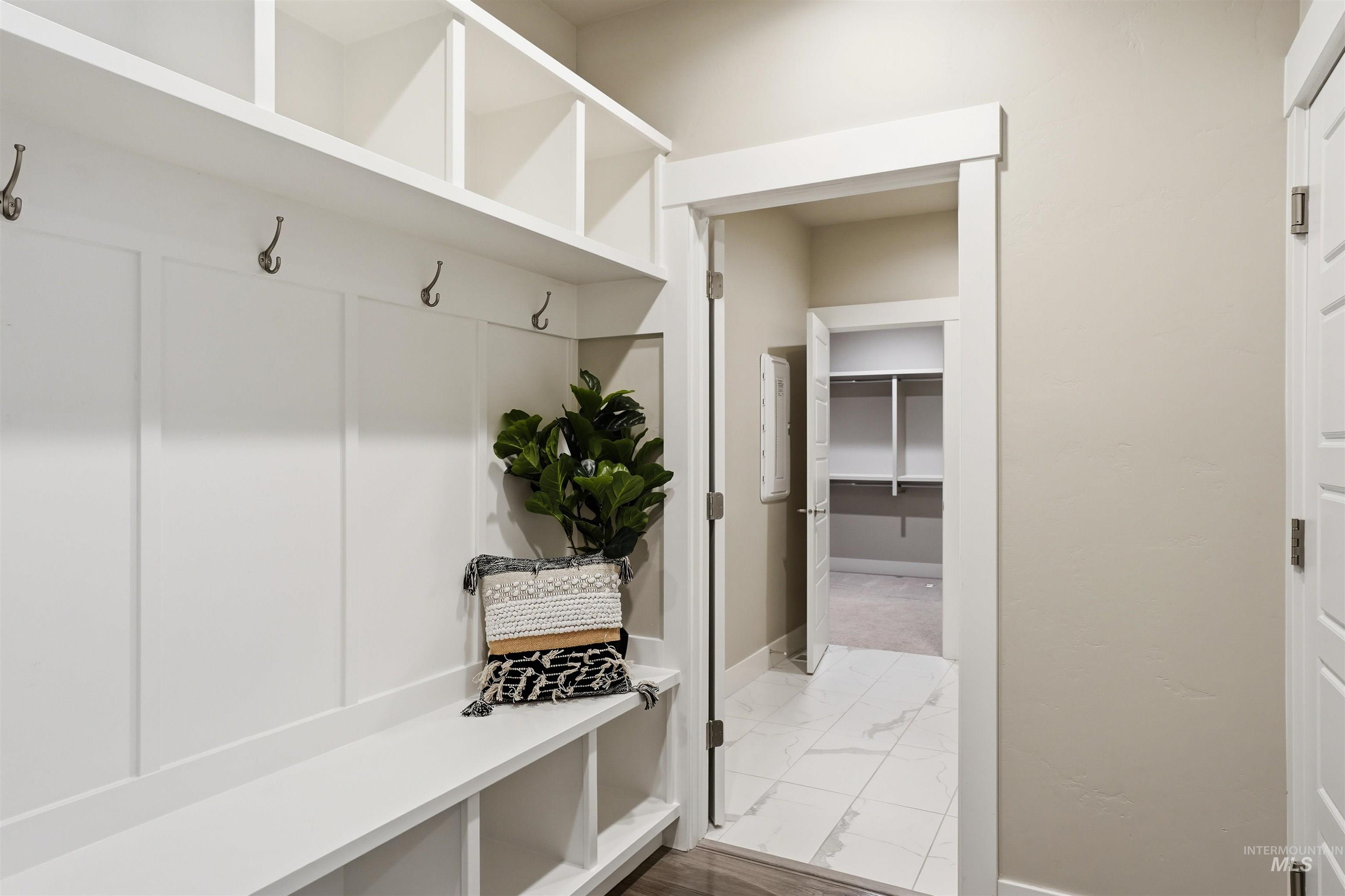 8087 Tandy Cove St, Middleton, Idaho 83644-6170, 3 Bedrooms, 2 Bathrooms, Residential For Sale, Price $549,990,MLS 98973943