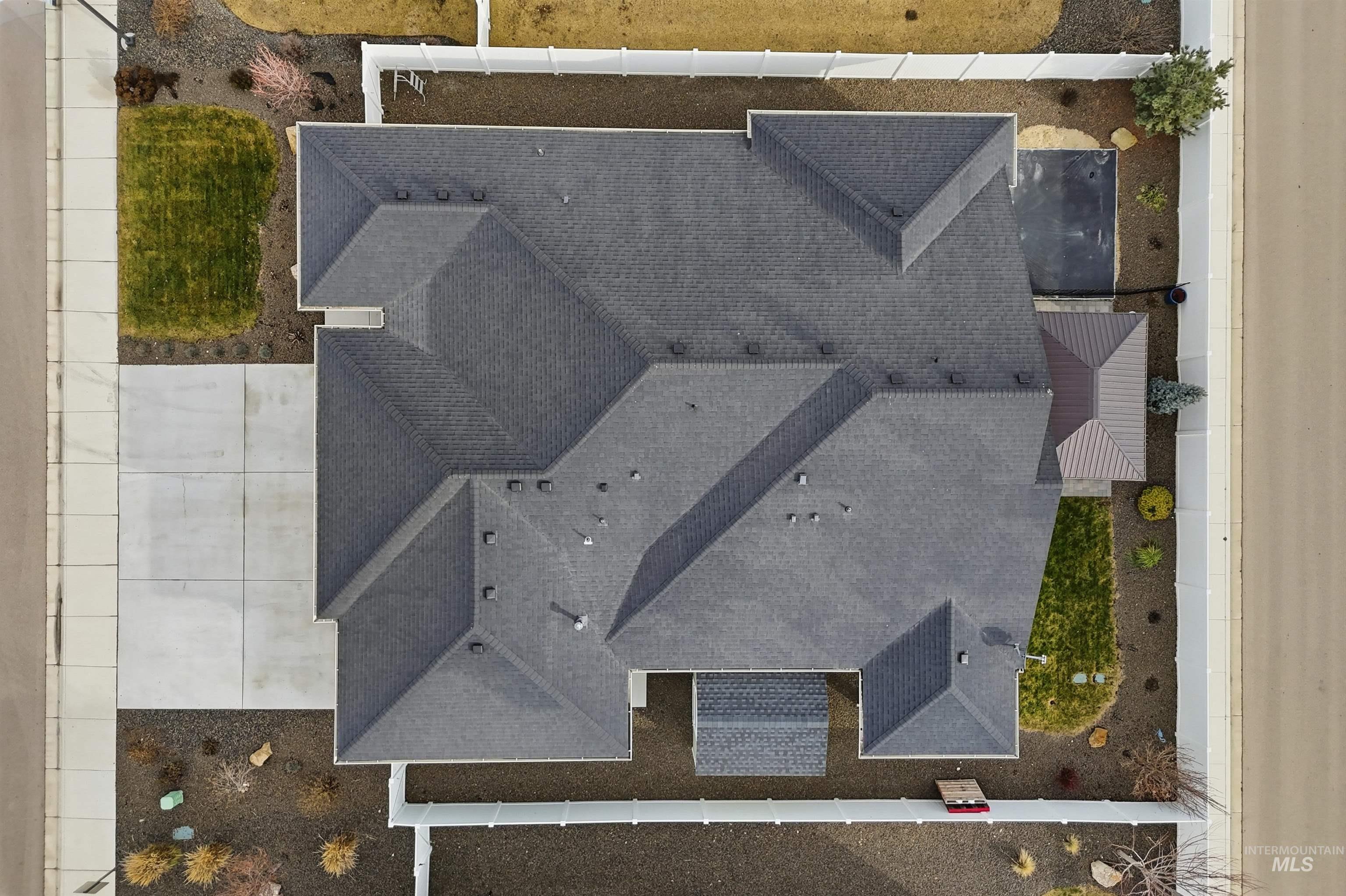 8087 Tandy Cove St, Middleton, Idaho 83644-6170, 3 Bedrooms, 2 Bathrooms, Residential For Sale, Price $549,990,MLS 98973943