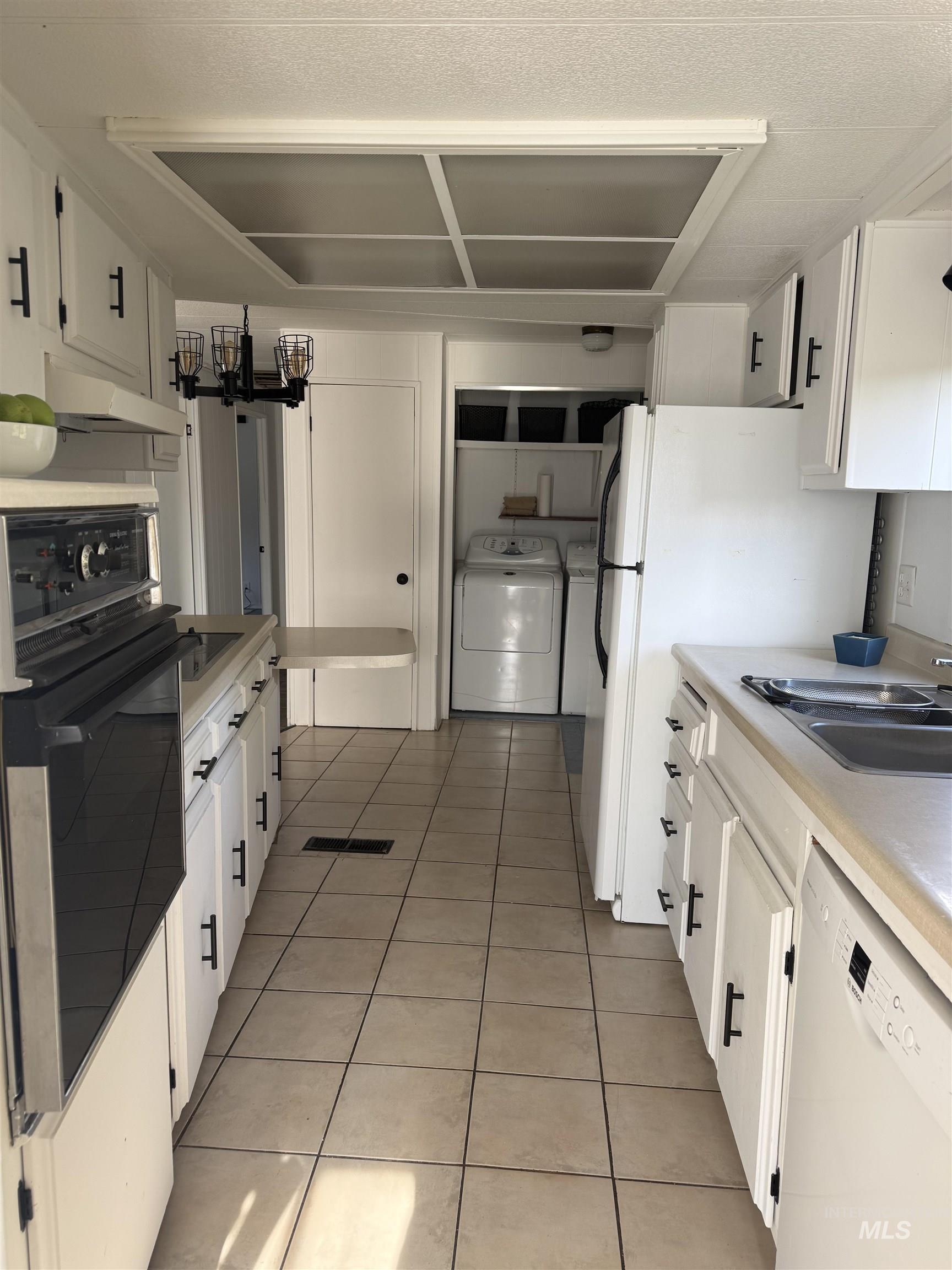 605 N Almon St #44, Moscow, Idaho 83843, 3 Bedrooms, 2 Bathrooms, Residential For Sale, Price $75,000,MLS 98973944