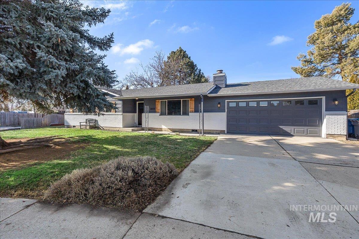 2803 S Odle Way, Boise, Idaho 83705, 3 Bedrooms, 2 Bathrooms, Residential For Sale, Price $470,000,MLS 98973945