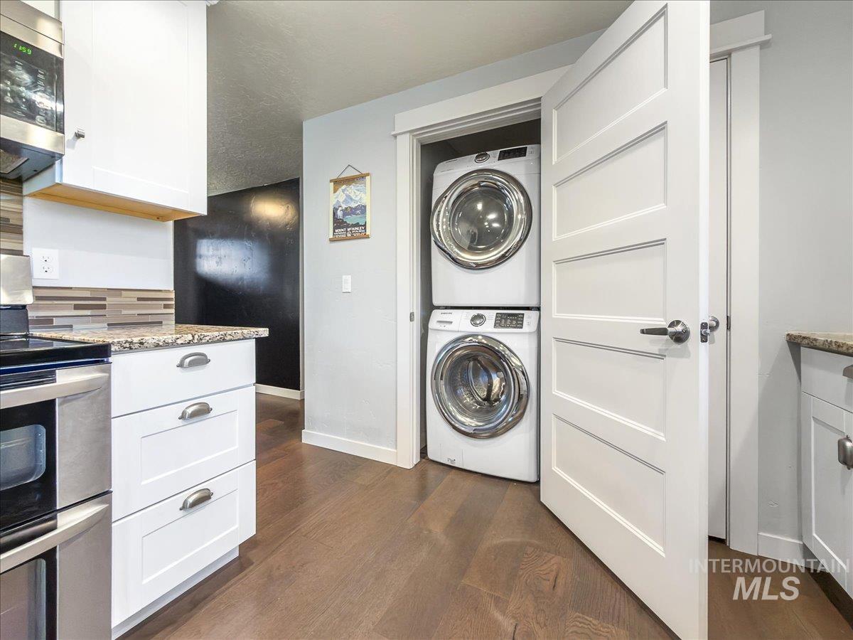 2803 S Odle Way, Boise, Idaho 83705, 3 Bedrooms, 2 Bathrooms, Residential For Sale, Price $470,000,MLS 98973945