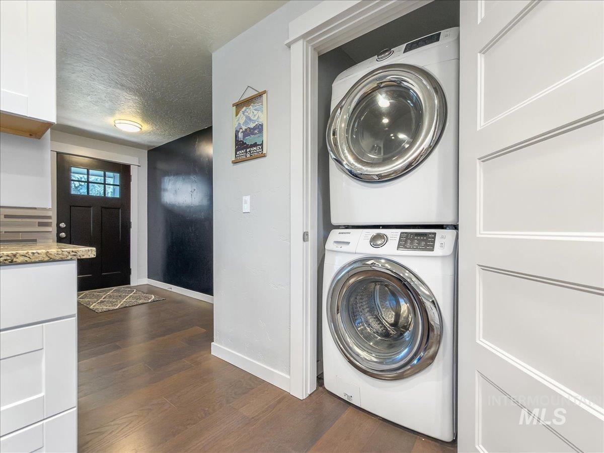 2803 S Odle Way, Boise, Idaho 83705, 3 Bedrooms, 2 Bathrooms, Residential For Sale, Price $470,000,MLS 98973945