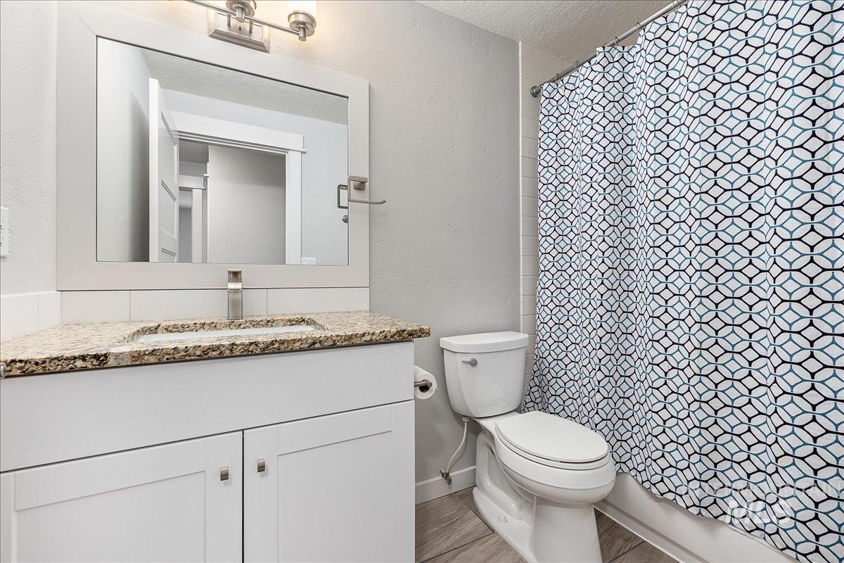 2803 S Odle Way, Boise, Idaho 83705, 3 Bedrooms, 2 Bathrooms, Residential For Sale, Price $470,000,MLS 98973945