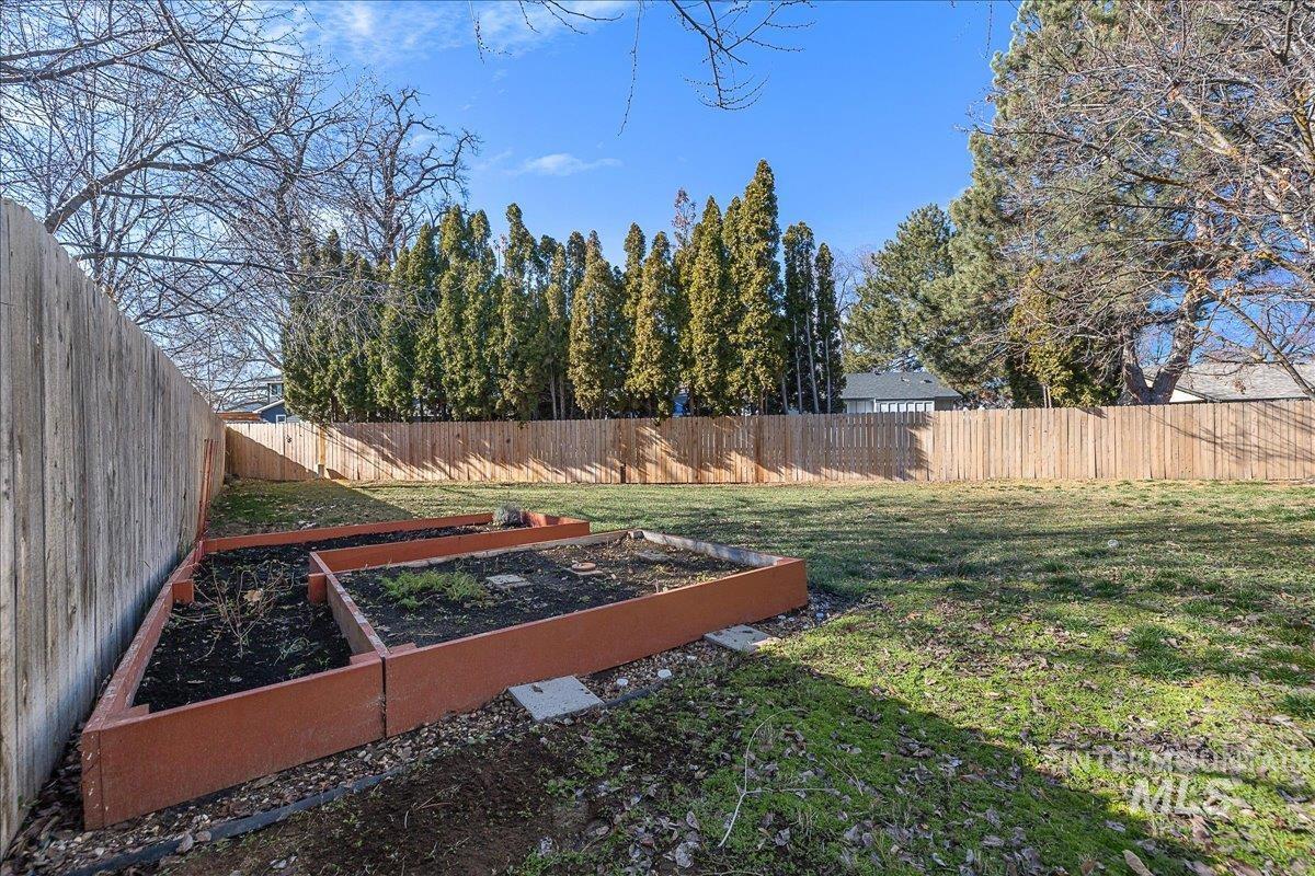 2803 S Odle Way, Boise, Idaho 83705, 3 Bedrooms, 2 Bathrooms, Residential For Sale, Price $470,000,MLS 98973945