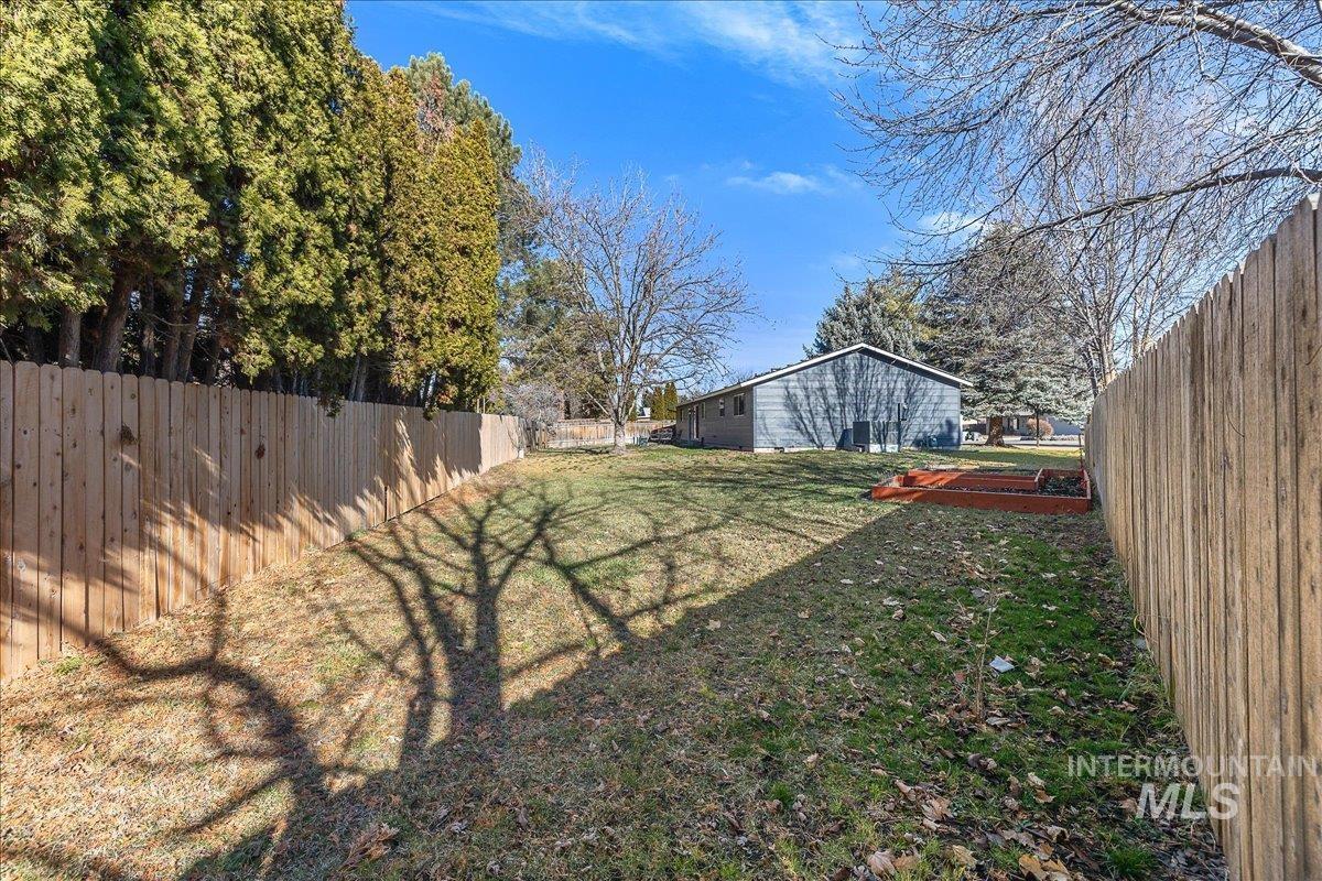 2803 S Odle Way, Boise, Idaho 83705, 3 Bedrooms, 2 Bathrooms, Residential For Sale, Price $470,000,MLS 98973945