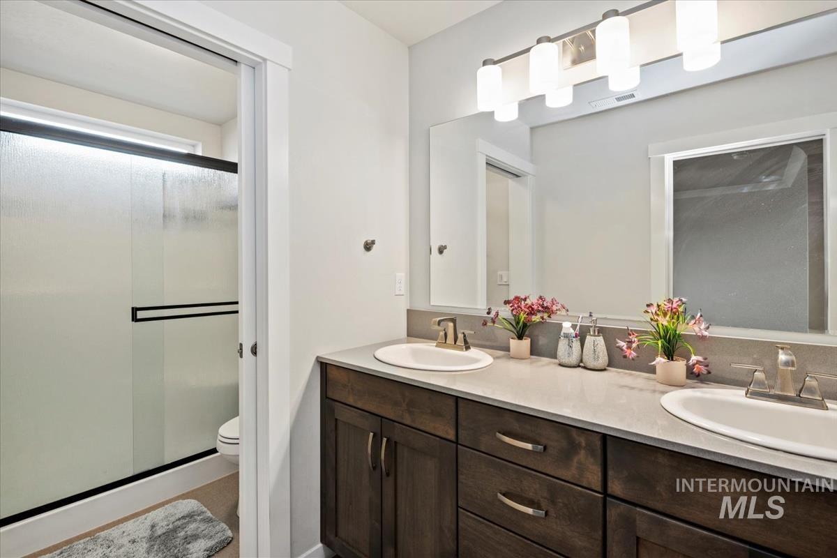 193 W Haniken St, Meridian, Idaho 83642, 2 Bedrooms, 2 Bathrooms, Residential For Sale, Price $404,990, 98973946