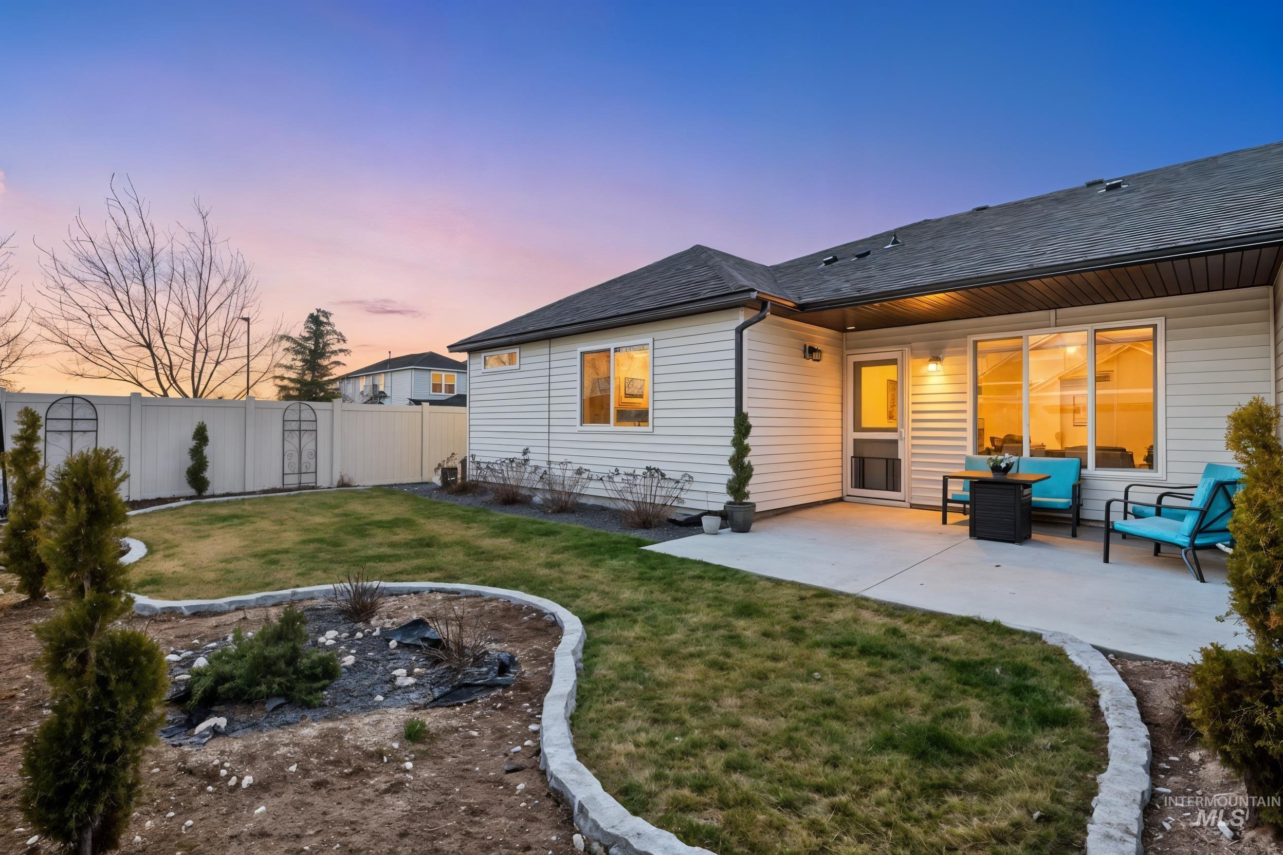 193 W Haniken St, Meridian, Idaho 83642, 2 Bedrooms, 2 Bathrooms, Residential For Sale, Price $404,990, 98973946
