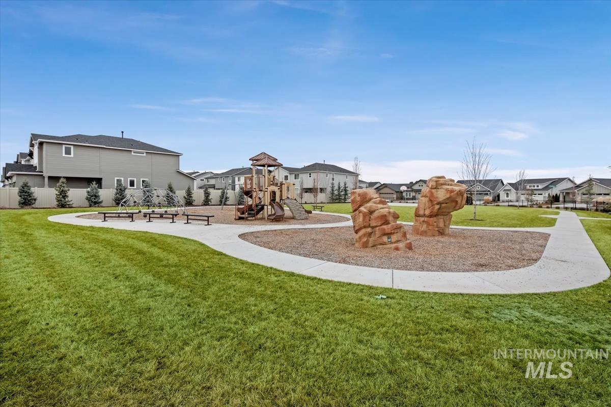 193 W Haniken St, Meridian, Idaho 83642, 2 Bedrooms, 2 Bathrooms, Residential For Sale, Price $404,990, 98973946