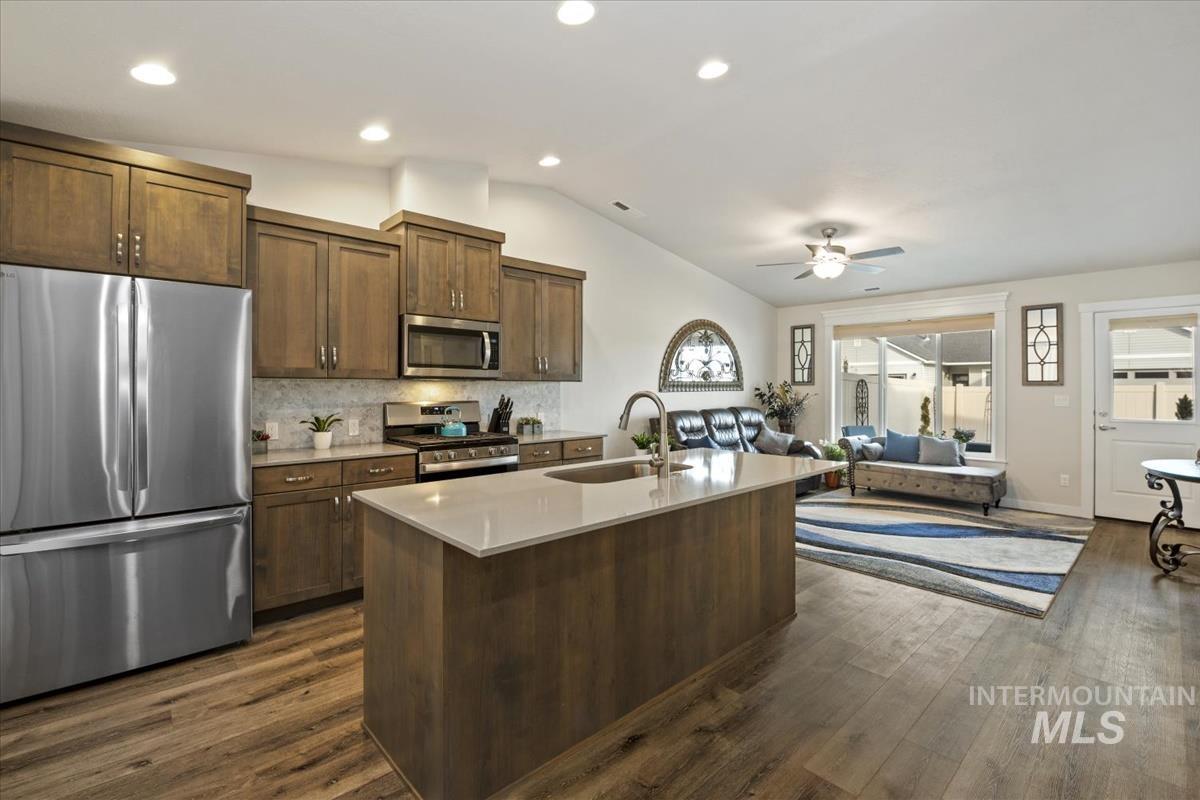 193 W Haniken St, Meridian, Idaho 83642, 2 Bedrooms, 2 Bathrooms, Residential For Sale, Price $409,990,MLS 98973946