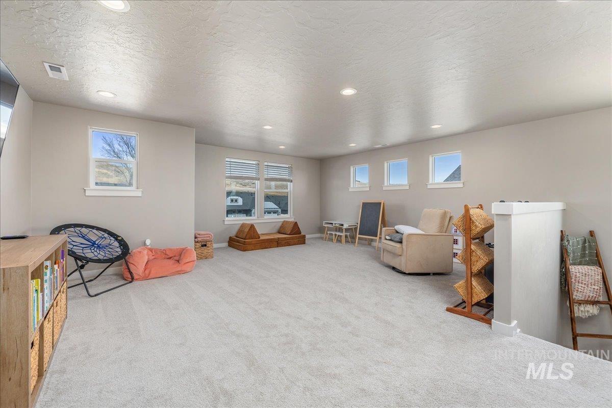 10667 W Royal Fern Ct., Star, Idaho 83669, 4 Bedrooms, 2.5 Bathrooms, Residential For Sale, Price $699,900,MLS 98973947