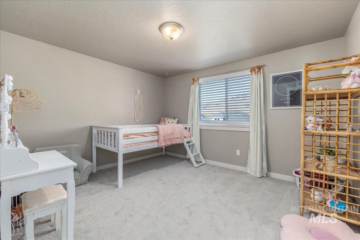 10667 W Royal Fern Ct., Star, Idaho 83669, 4 Bedrooms, 2.5 Bathrooms, Residential For Sale, Price $699,900,MLS 98973947