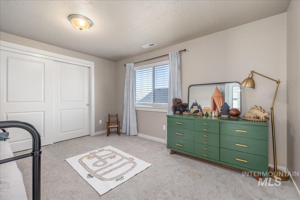 10667 W Royal Fern Ct., Star, Idaho 83669, 4 Bedrooms, 2.5 Bathrooms, Residential For Sale, Price $699,900,MLS 98973947