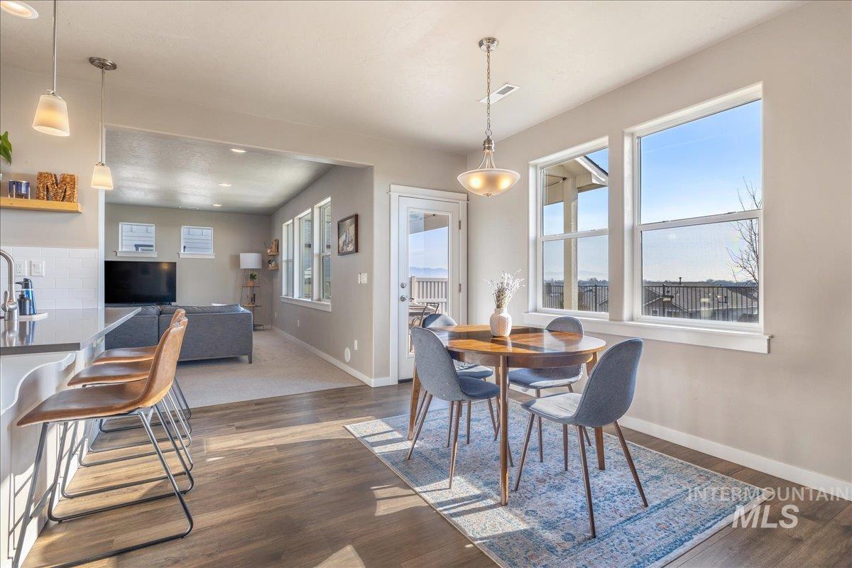 10667 W Royal Fern Ct., Star, Idaho 83669, 4 Bedrooms, 2.5 Bathrooms, Residential For Sale, Price $699,900,MLS 98973947