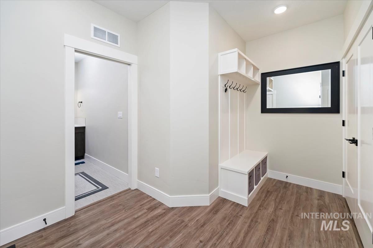 1199 W Ultar Dr, Nampa, Idaho 83686, 3 Bedrooms, 2 Bathrooms, Residential For Sale, Price $669,900,MLS 98973948