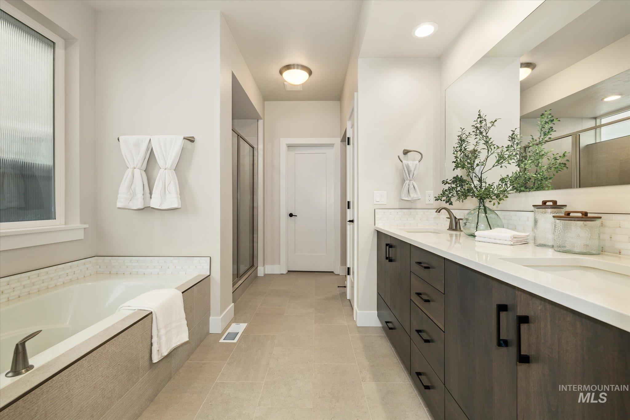 6638 S Capstone Ave, Meridian, Idaho 83642, 3 Bedrooms, 2.5 Bathrooms, Residential For Sale, Price $729,000,MLS 98973949