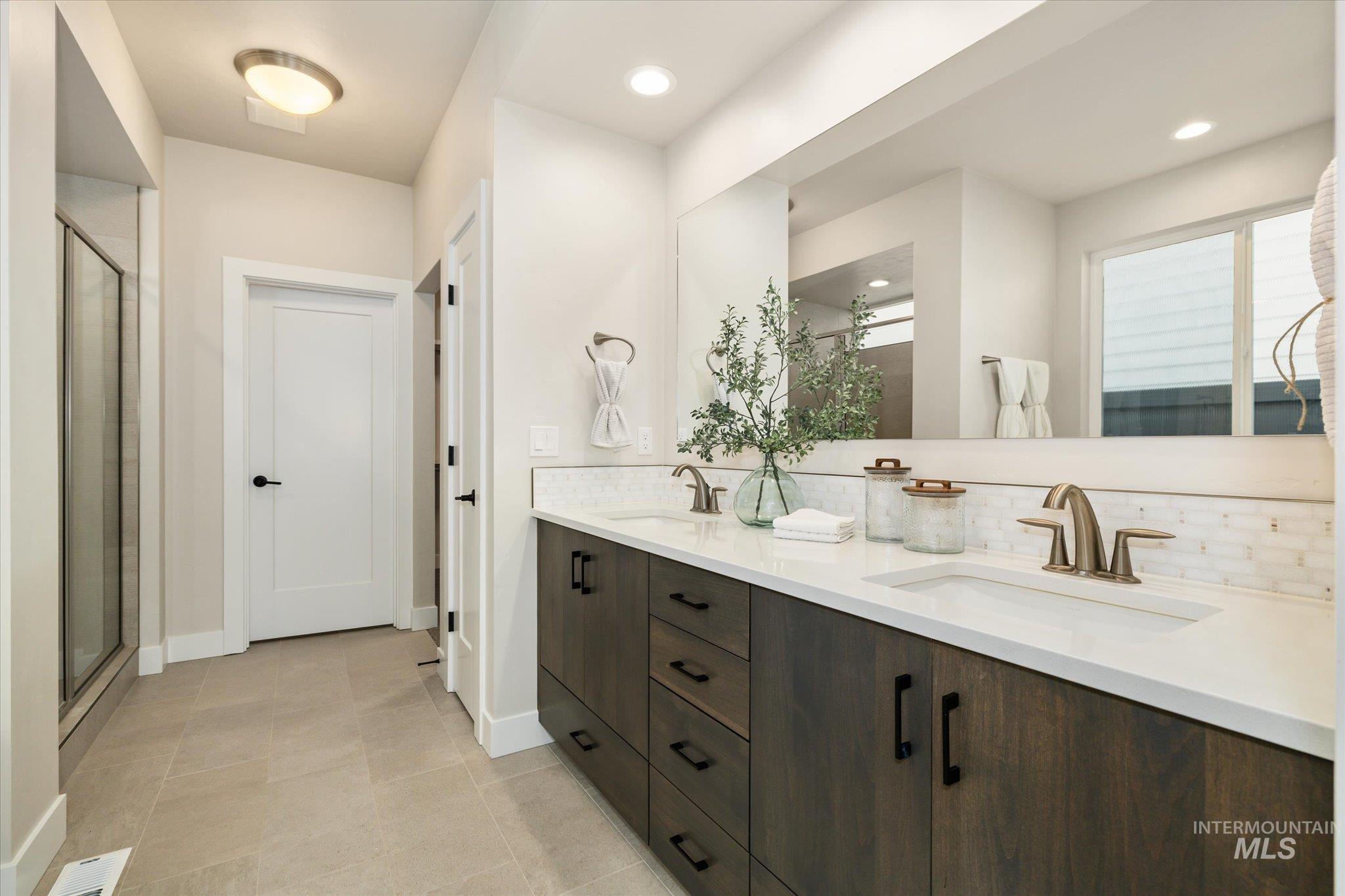 6638 S Capstone Ave, Meridian, Idaho 83642, 3 Bedrooms, 2.5 Bathrooms, Residential For Sale, Price $729,000,MLS 98973949