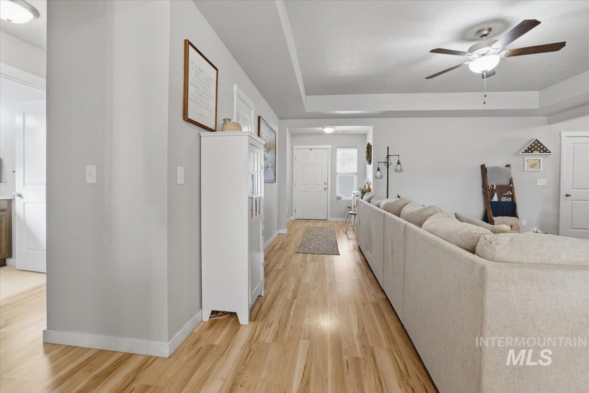 16682 Loggia Ave, Caldwell, Idaho 83607, 3 Bedrooms, 2 Bathrooms, Residential For Sale, Price $350,000,MLS 98973952