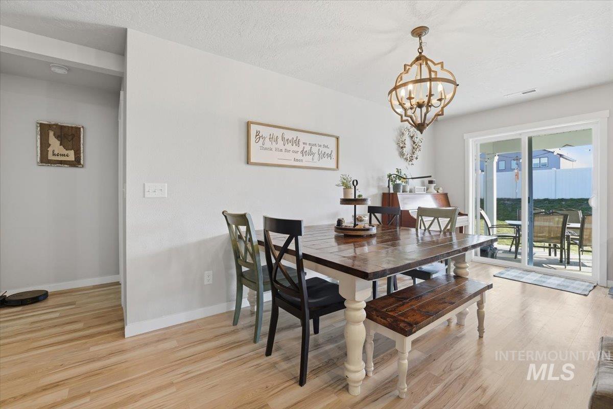 16682 Loggia Ave, Caldwell, Idaho 83607, 3 Bedrooms, 2 Bathrooms, Residential For Sale, Price $350,000,MLS 98973952