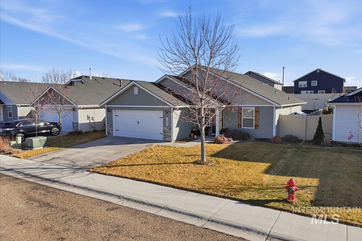 16682 Loggia Ave, Caldwell, Idaho 83607, 3 Bedrooms, 2 Bathrooms, Residential For Sale, Price $350,000,MLS 98973952