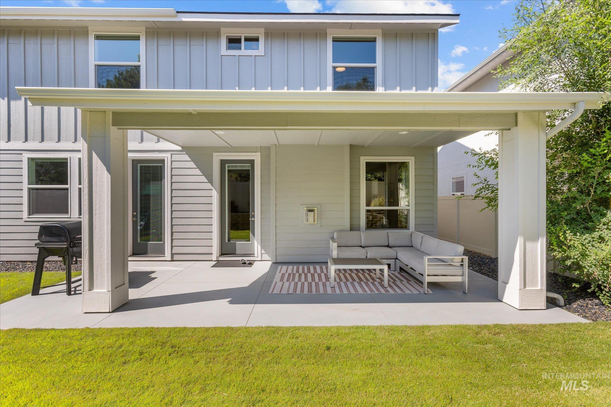 3332 W Lassen Dr, Boise, Idaho 83703, 5 Bedrooms, 4 Bathrooms, Residential For Sale, Price $899,000,MLS 98973955