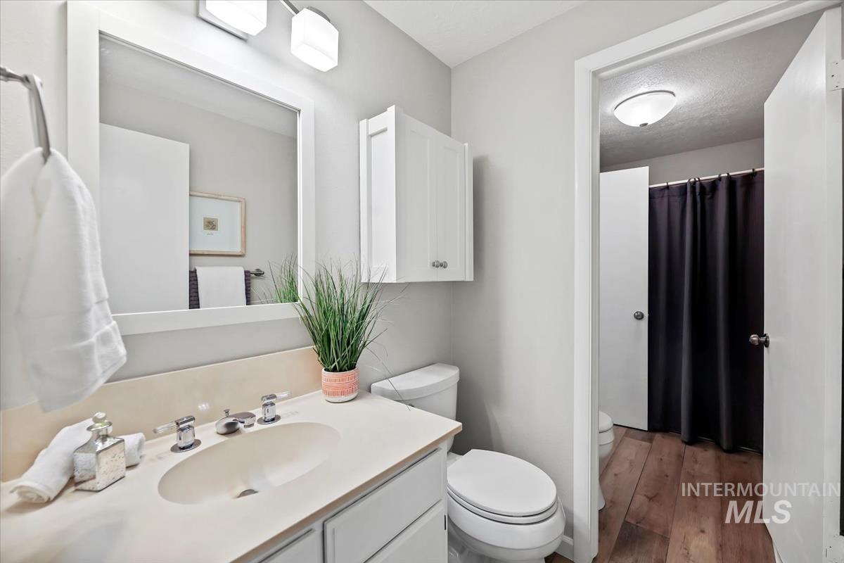 232 W Arrowrock, Boise, Idaho 83706-0000, 2 Bedrooms, 1.5 Bathrooms, Residential For Sale, Price $415,000,MLS 98973956