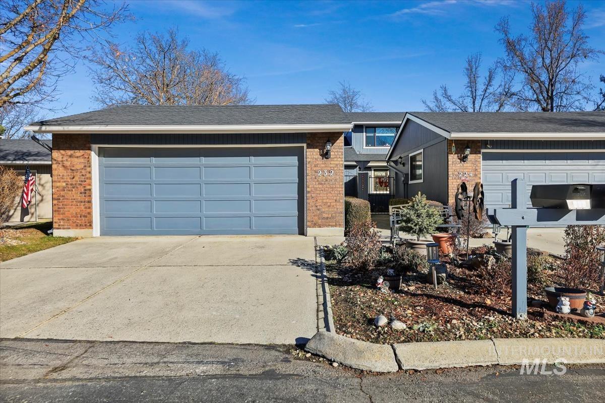 232 W Arrowrock, Boise, Idaho 83706-0000, 2 Bedrooms, 1.5 Bathrooms, Residential For Sale, Price $415,000,MLS 98973956
