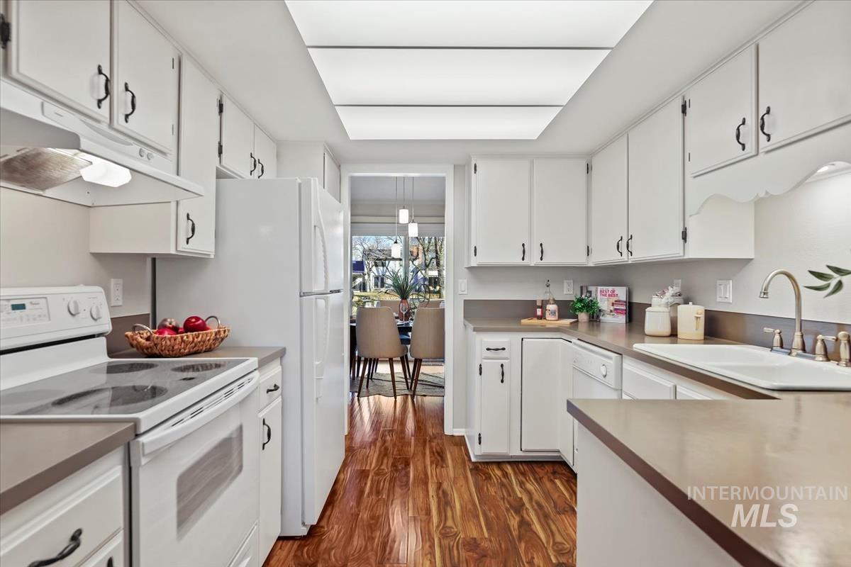 232 W Arrowrock, Boise, Idaho 83706-0000, 2 Bedrooms, 1.5 Bathrooms, Residential For Sale, Price $415,000,MLS 98973956