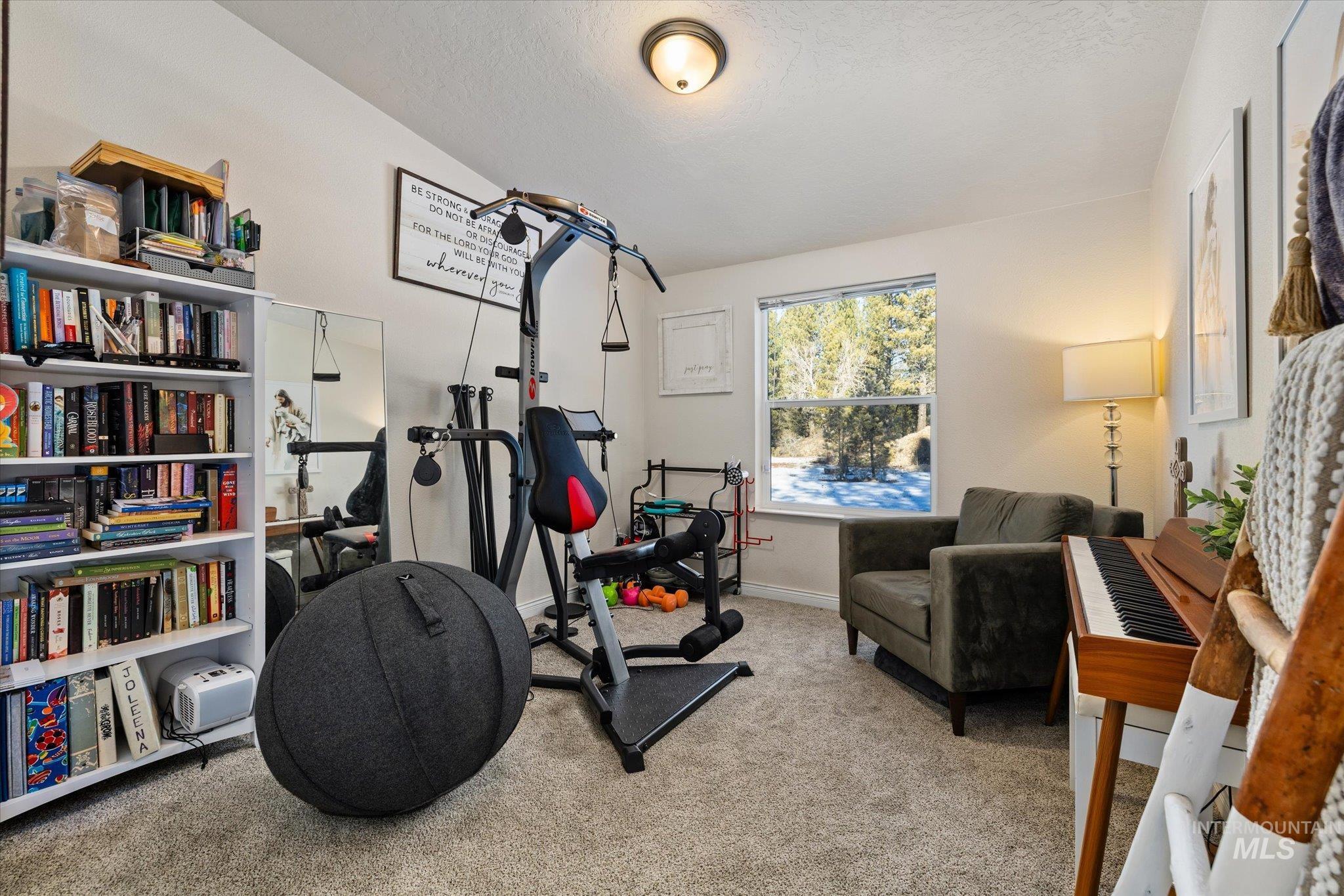 17 Mountain Meadow Way, Idaho City, Idaho 83631, 3 Bedrooms, 2 Bathrooms, Residential For Sale, Price $479,900,MLS 98973959