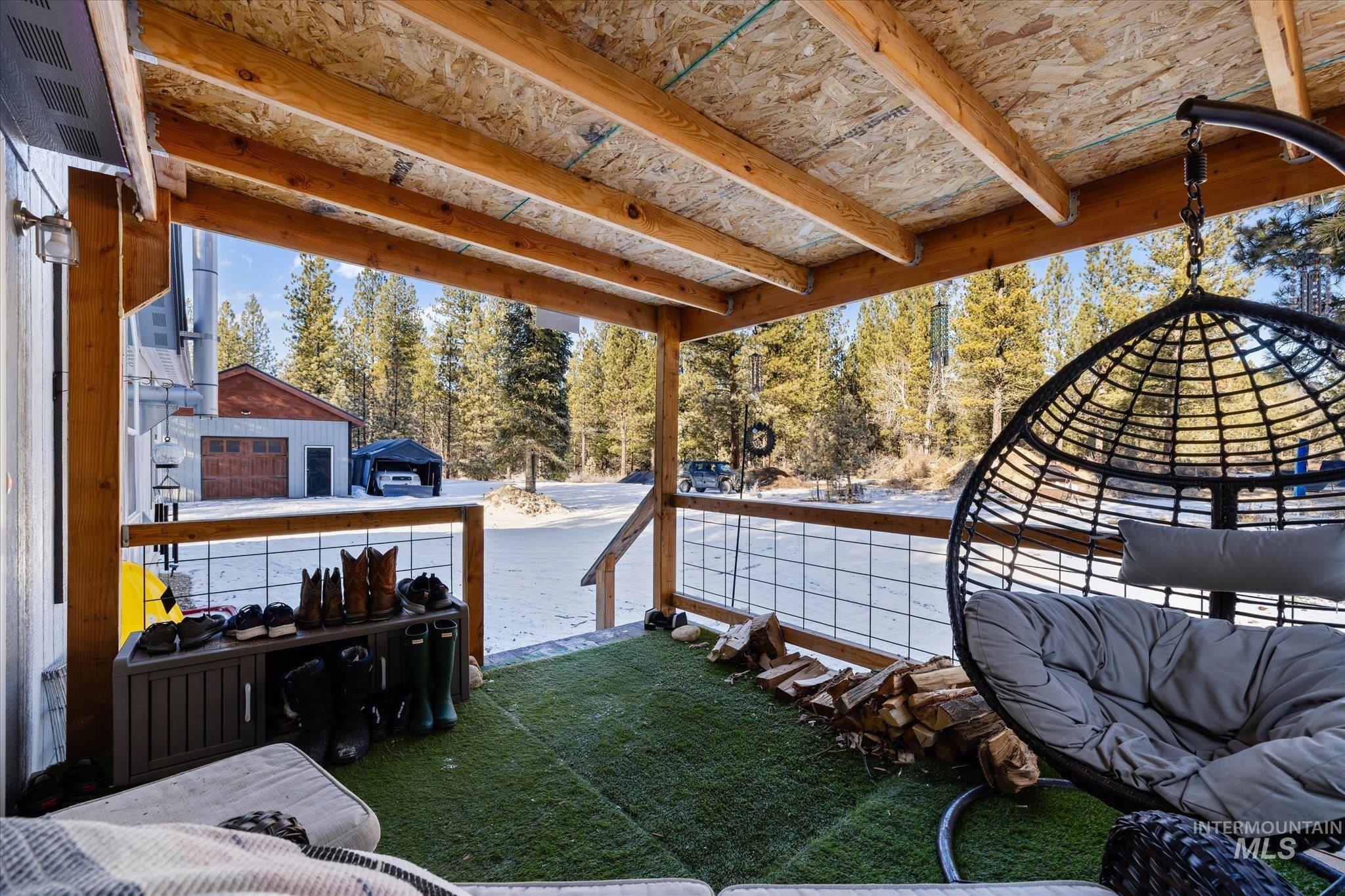 17 Mountain Meadow Way, Idaho City, Idaho 83631, 3 Bedrooms, 2 Bathrooms, Residential For Sale, Price $479,900,MLS 98973959