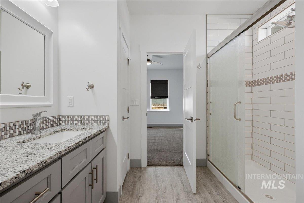 106 Thunder Mountain Ct., Homedale, Idaho 83628, 3 Bedrooms, 2 Bathrooms, Residential For Sale, Price $345,000,MLS 98973961