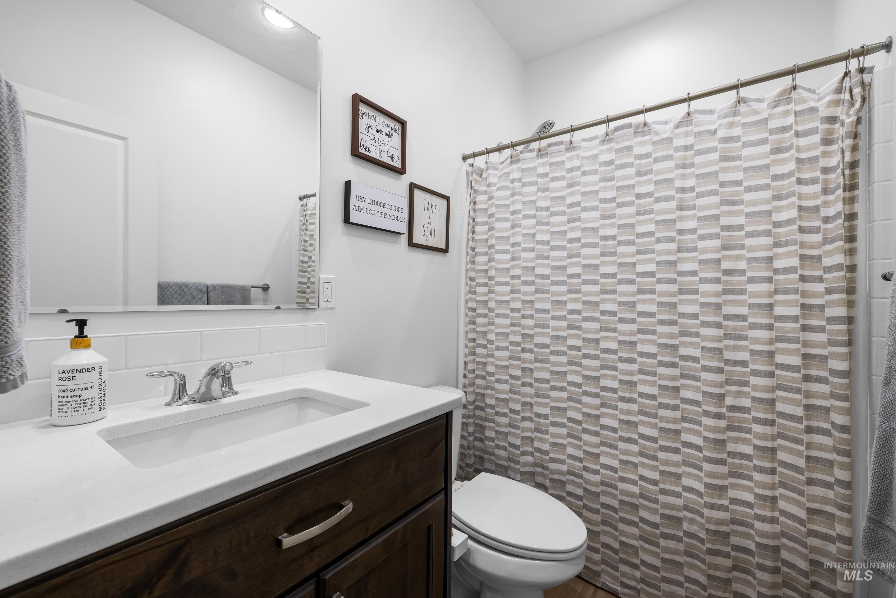 9030 W Bowie St, Star, Idaho 83669, 3 Bedrooms, 2 Bathrooms, Residential For Sale, Price $499,990,MLS 98973962