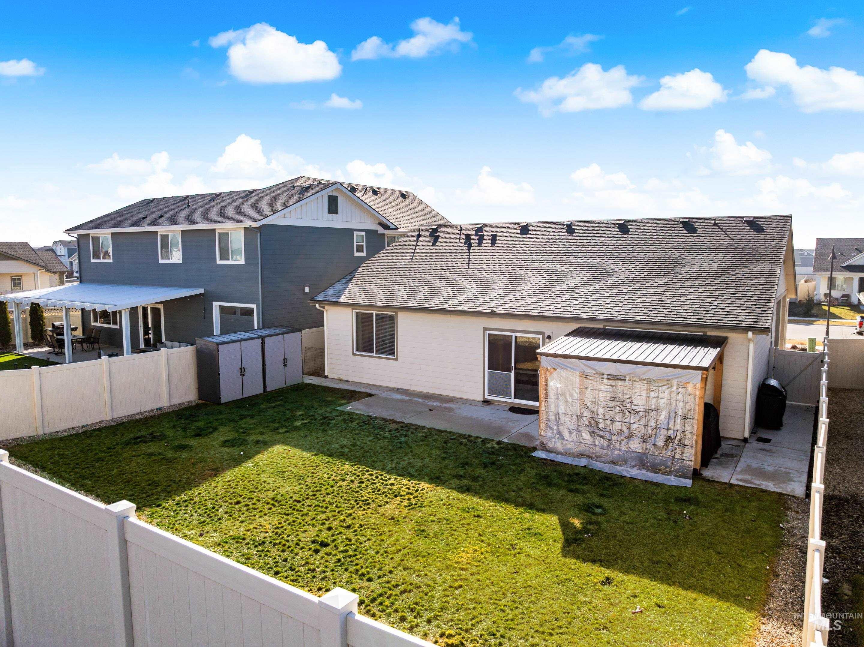 9030 W Bowie St, Star, Idaho 83669, 3 Bedrooms, 2 Bathrooms, Residential For Sale, Price $499,990,MLS 98973962