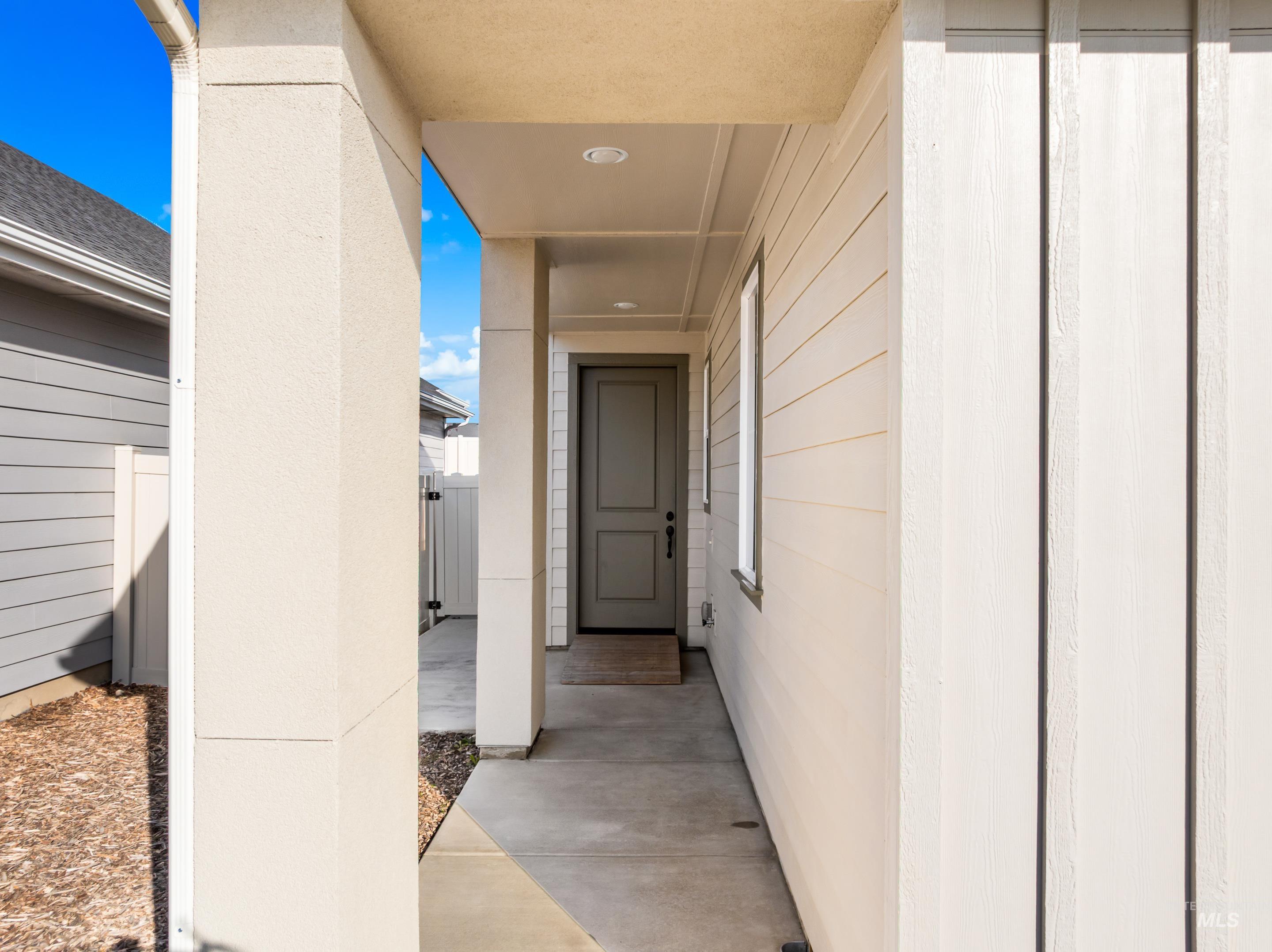 9030 W Bowie St, Star, Idaho 83669, 3 Bedrooms, 2 Bathrooms, Residential For Sale, Price $499,990,MLS 98973962