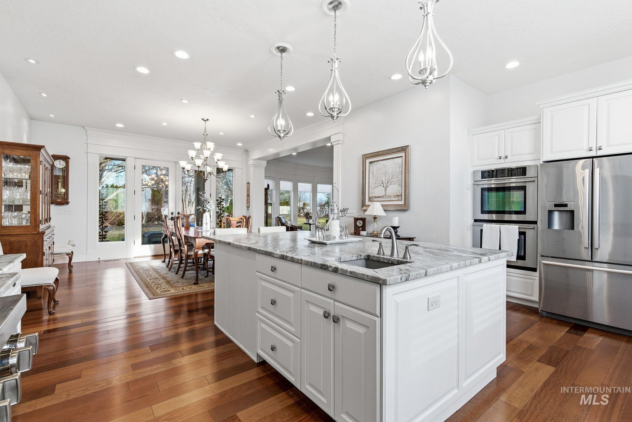 352 N Havasu Ct, Eagle, Idaho 83616, 3 Bedrooms, 3.5 Bathrooms, Residential For Sale, Price $1,149,999,MLS 98973963