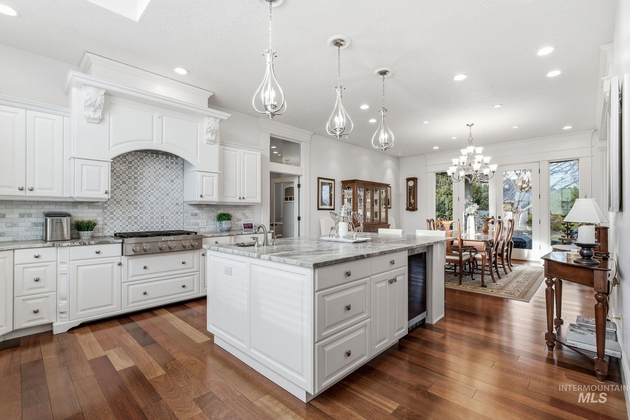 352 N Havasu Ct, Eagle, Idaho 83616, 3 Bedrooms, 3.5 Bathrooms, Residential For Sale, Price $1,149,999,MLS 98973963