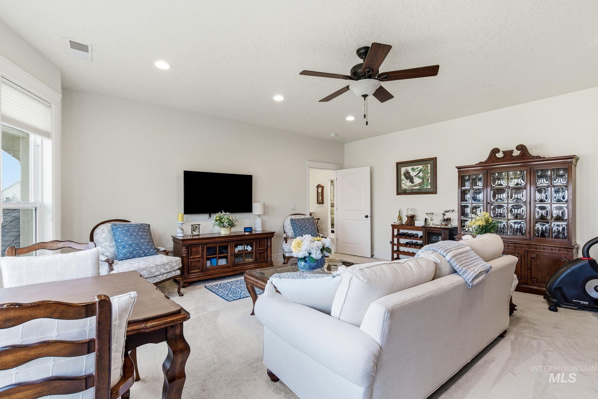 352 N Havasu Ct, Eagle, Idaho 83616, 3 Bedrooms, 3.5 Bathrooms, Residential For Sale, Price $1,149,999,MLS 98973963