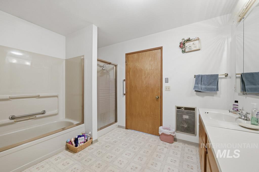 307 Cleveland Street, Asotin, Washington 99402, 4 Bedrooms, 2.5 Bathrooms, Residential For Sale, Price $430,000,MLS 98973965