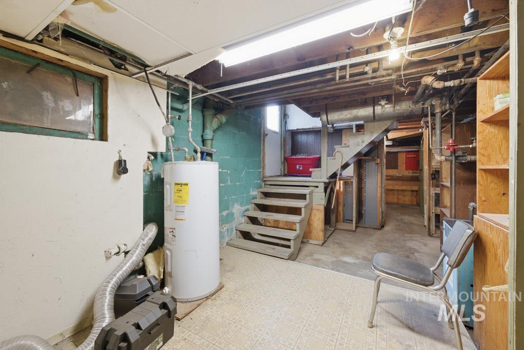 307 Cleveland Street, Asotin, Washington 99402, 4 Bedrooms, 2.5 Bathrooms, Residential For Sale, Price $430,000,MLS 98973965