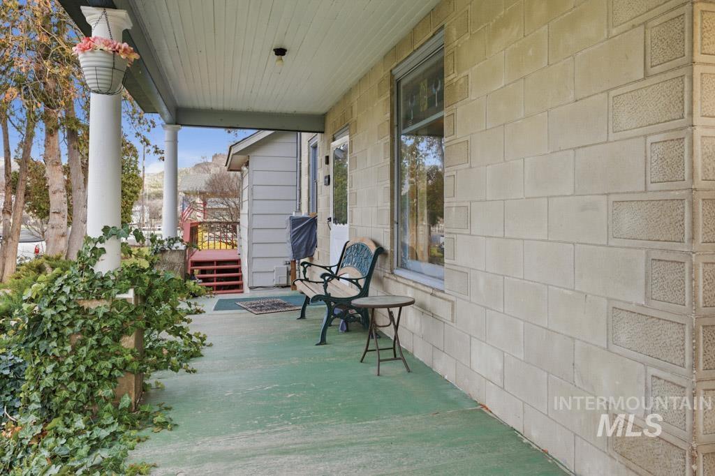 307 Cleveland Street, Asotin, Washington 99402, 4 Bedrooms, 2.5 Bathrooms, Residential For Sale, Price $430,000,MLS 98973965