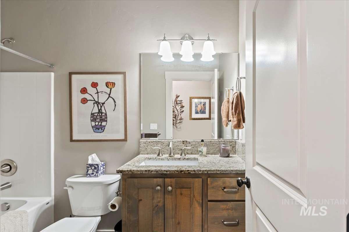 4566 S Gabbro Way, Nampa, Idaho 83686, 3 Bedrooms, 2 Bathrooms, Residential For Sale, Price $495,000,MLS 98973967