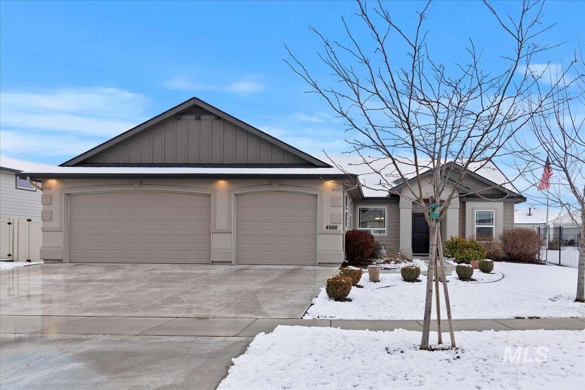4566 S Gabbro Way, Nampa, Idaho 83686, 3 Bedrooms, 2 Bathrooms, Residential For Sale, Price $495,000,MLS 98973967