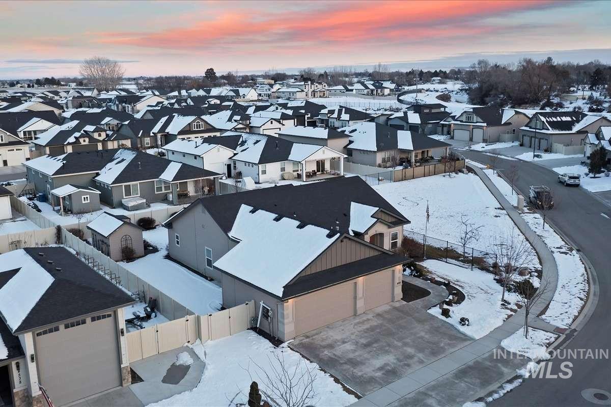 4566 S Gabbro Way, Nampa, Idaho 83686, 3 Bedrooms, 2 Bathrooms, Residential For Sale, Price $495,000,MLS 98973967