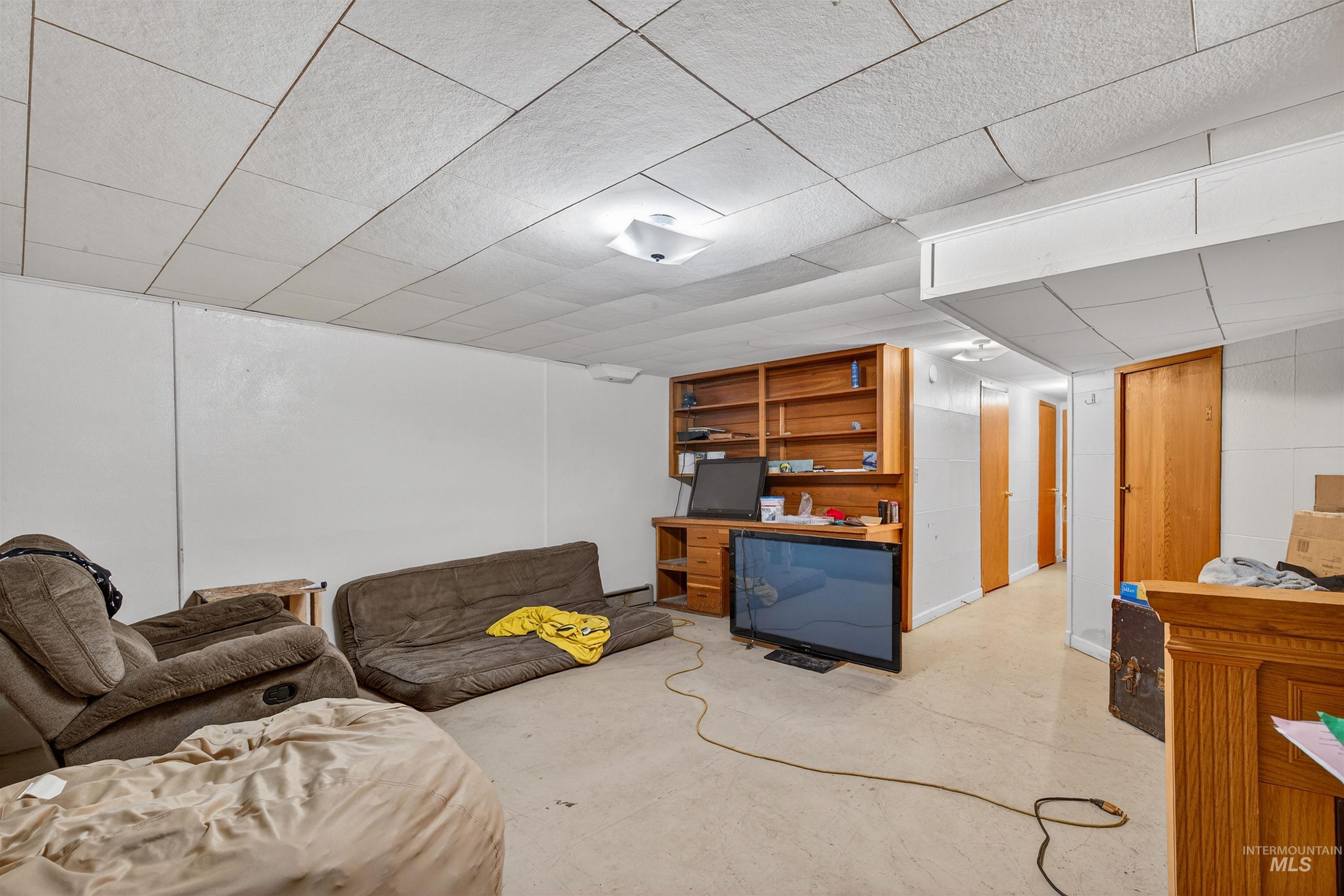 1009 Burrell Ave, Lewiston, Idaho 83501, 4 Bedrooms, 2 Bathrooms, Residential For Sale, Price $359,900,MLS 98973969