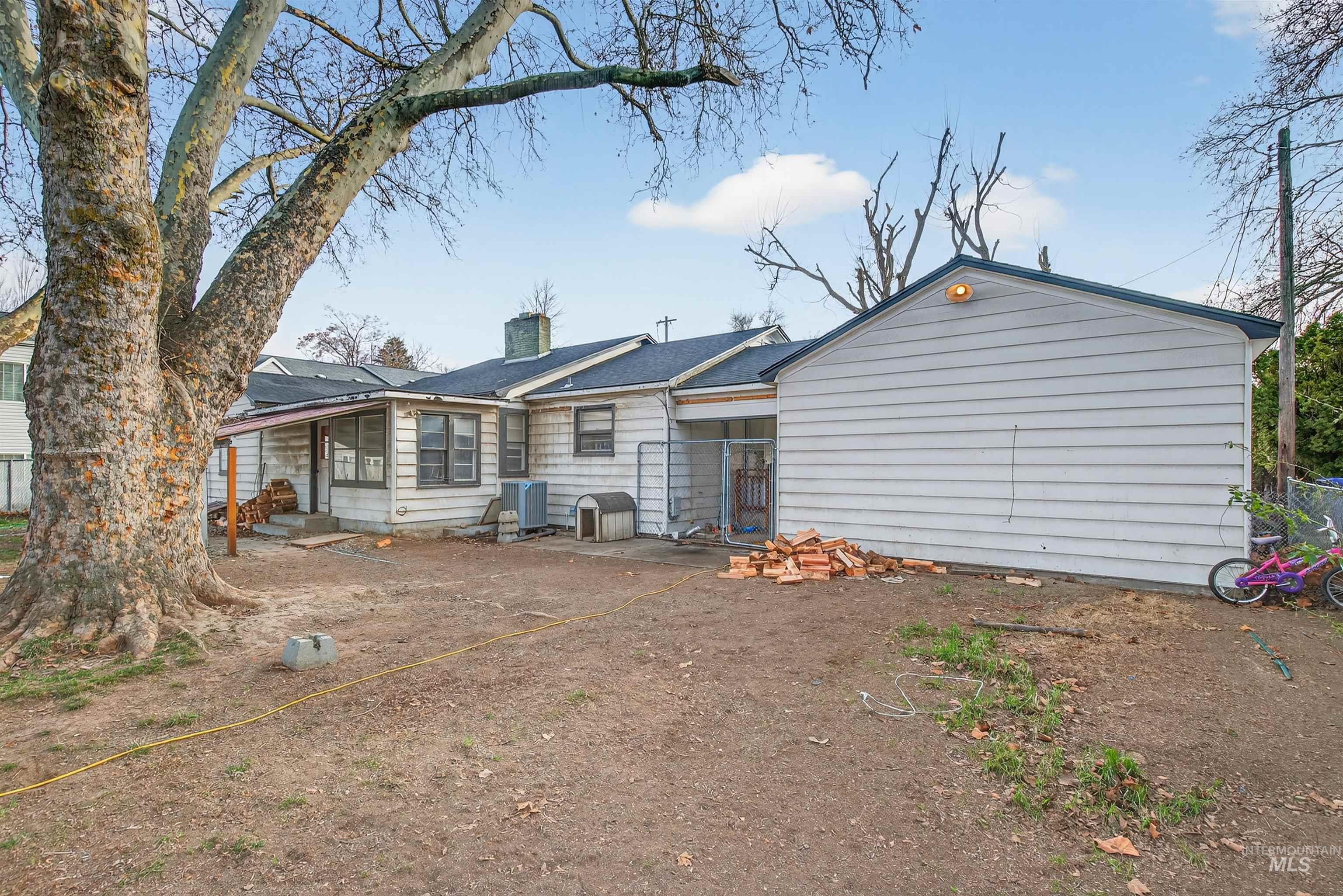 1009 Burrell Ave, Lewiston, Idaho 83501, 4 Bedrooms, 2 Bathrooms, Residential For Sale, Price $359,900,MLS 98973969