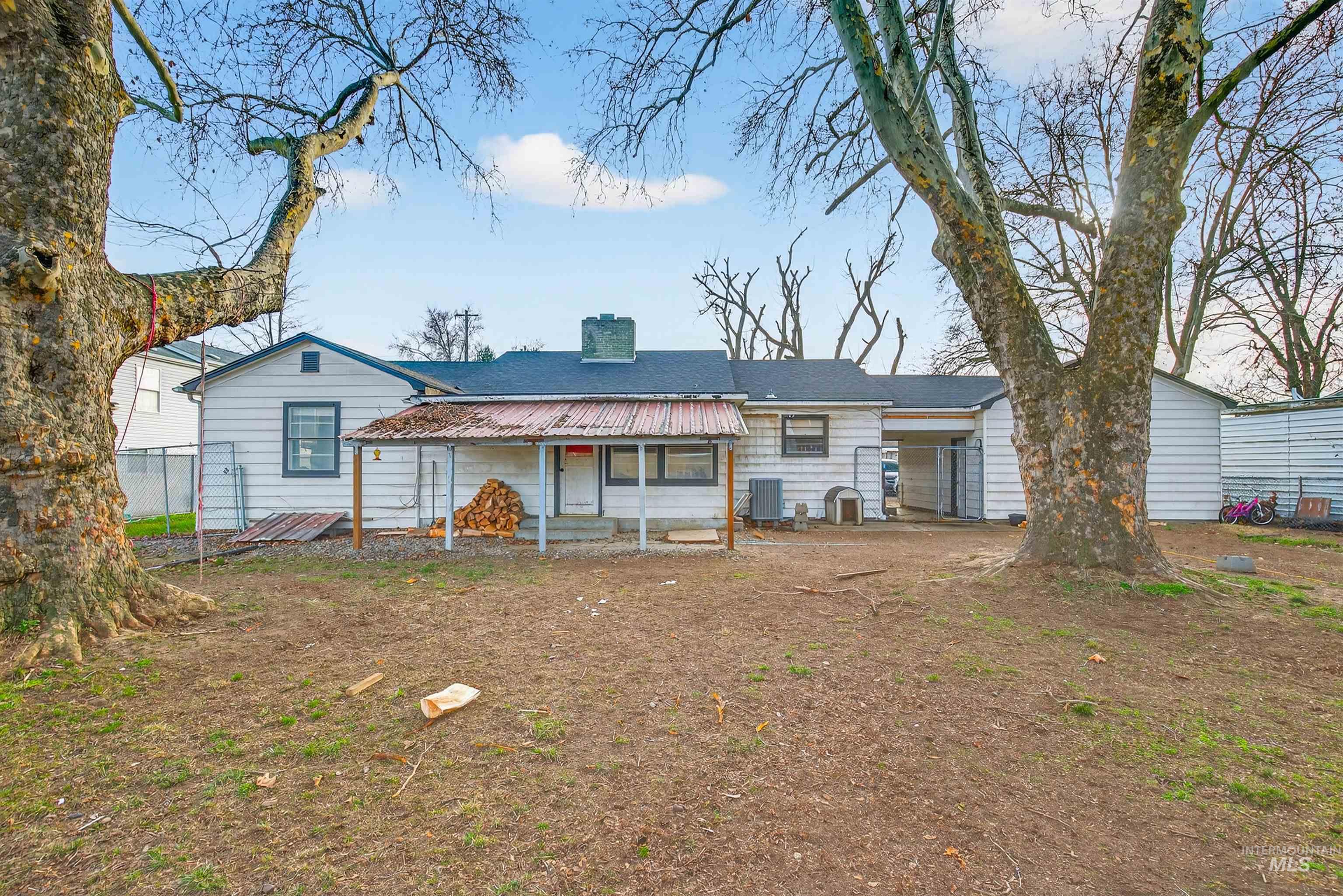 1009 Burrell Ave, Lewiston, Idaho 83501, 4 Bedrooms, 2 Bathrooms, Residential For Sale, Price $359,900,MLS 98973969