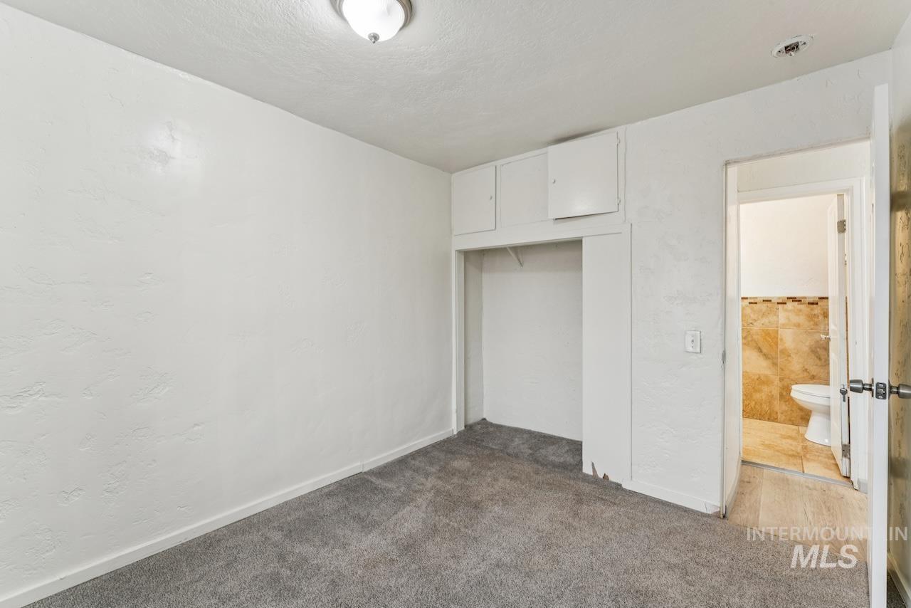 317 E Ithaca Street, Caldwell, Idaho 83605, 6 Bedrooms, 3 Bathrooms, Residential For Sale, Price $415,000,MLS 98973970